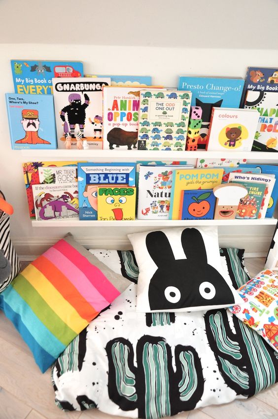 Reading with the Small Fries