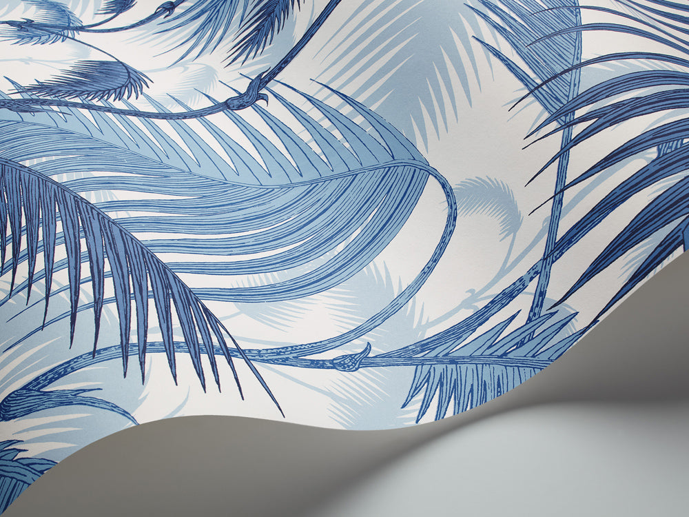 Cole & Son Palm Jungle wallpaper in China Blue 95/1005