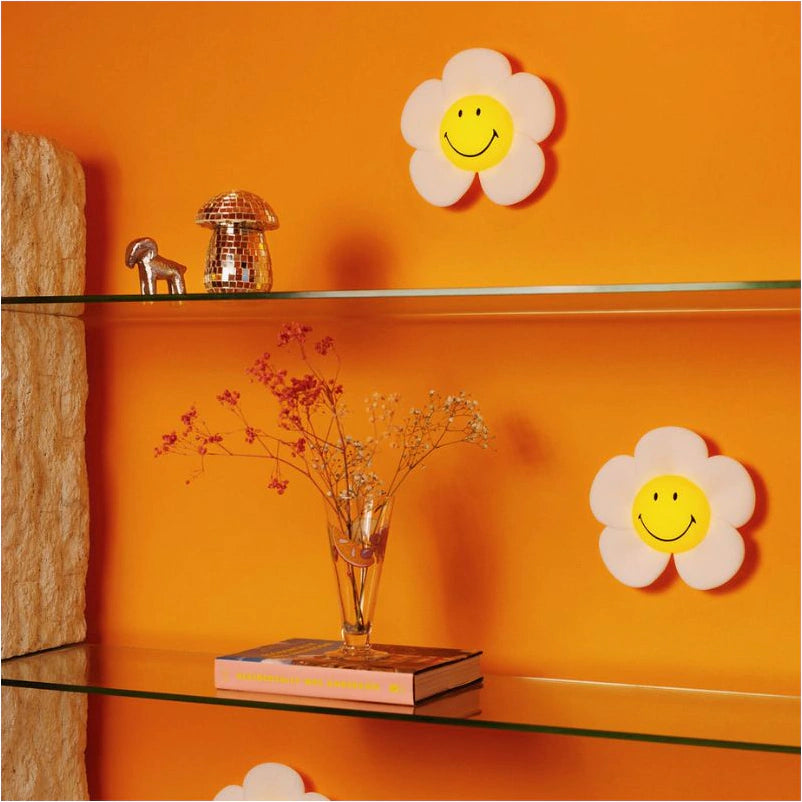 Flower Power Smiley Wall Light