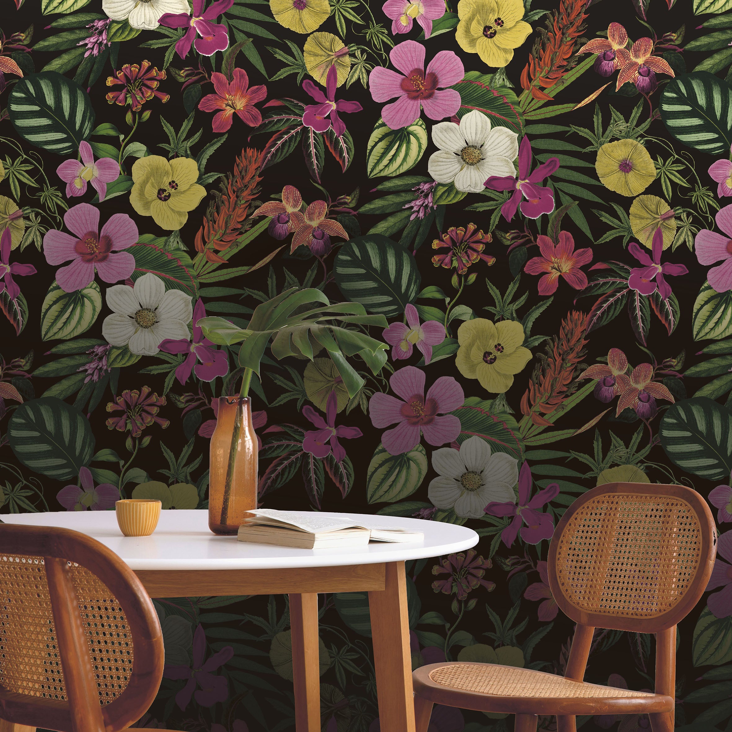 Botanical Garden Wallpaper - Onyx Black