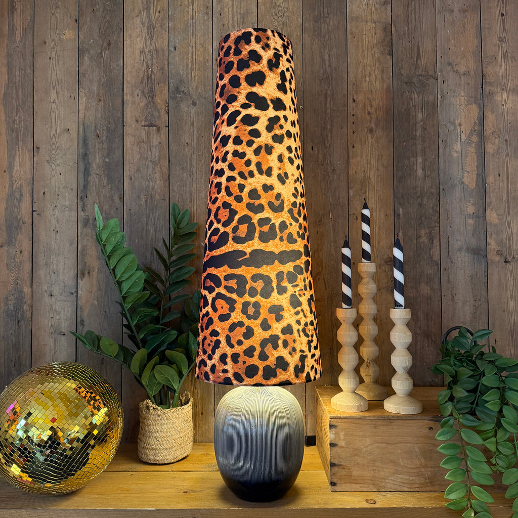 Ridged Table Lamp in Ombre Ebony