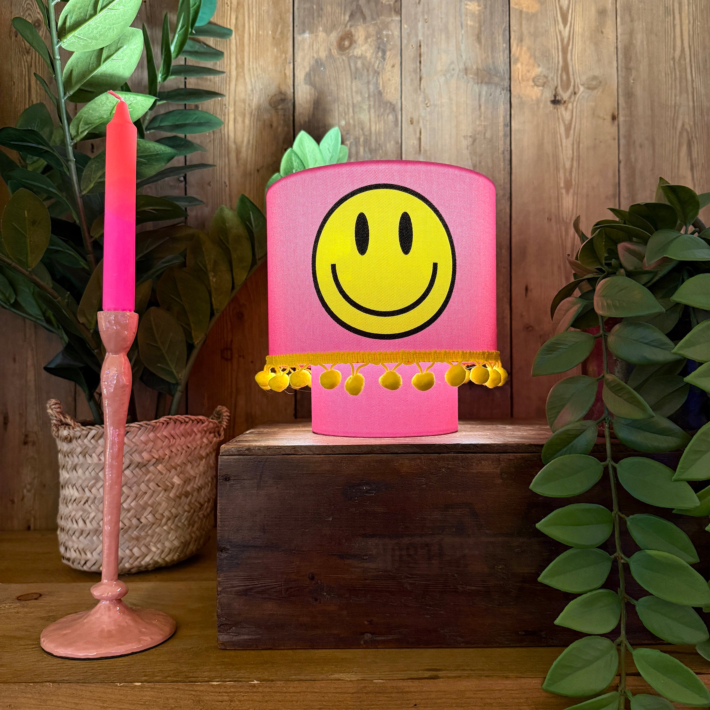 Smiley Glow Lamps in Pink