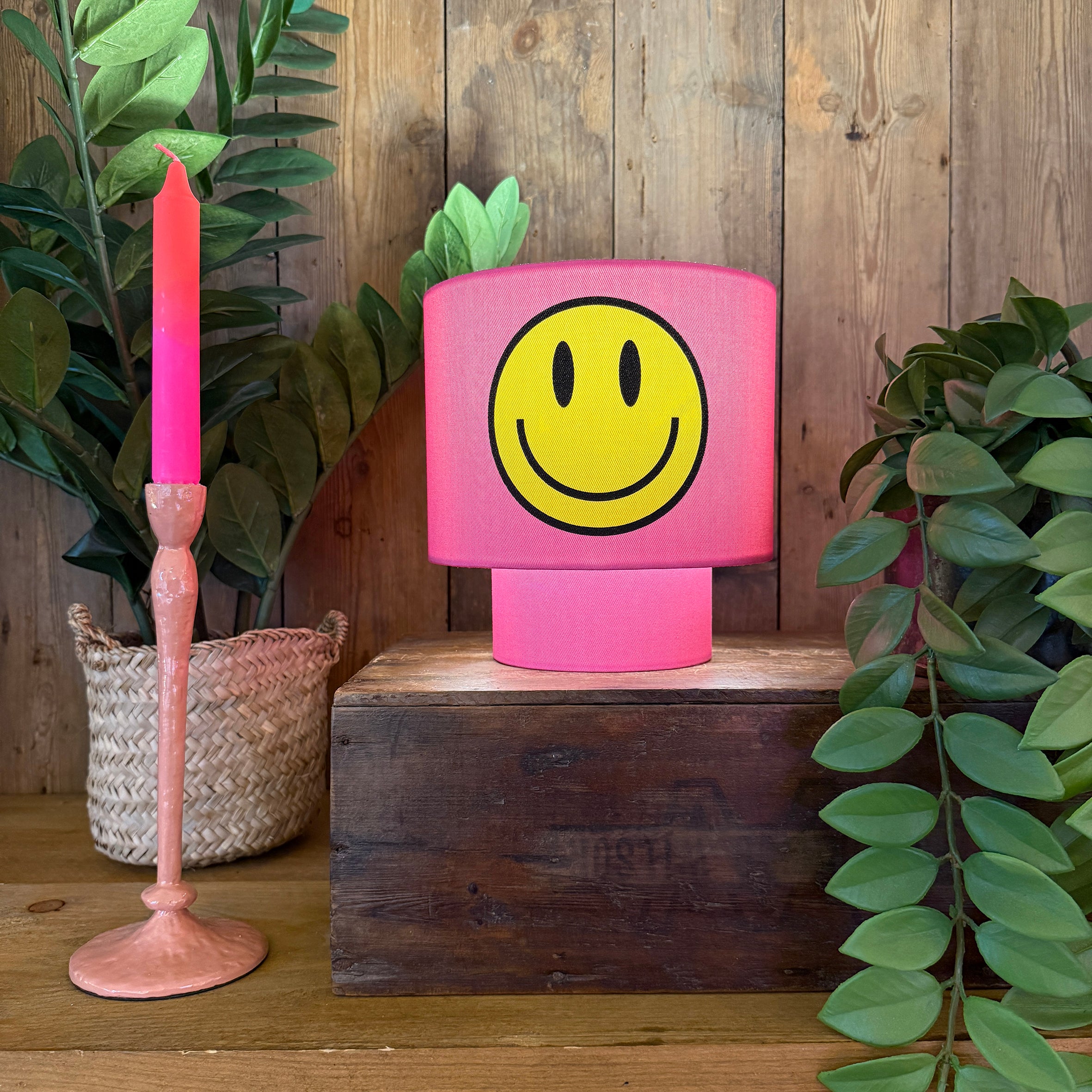 Smiley Glow Lamps in Pink