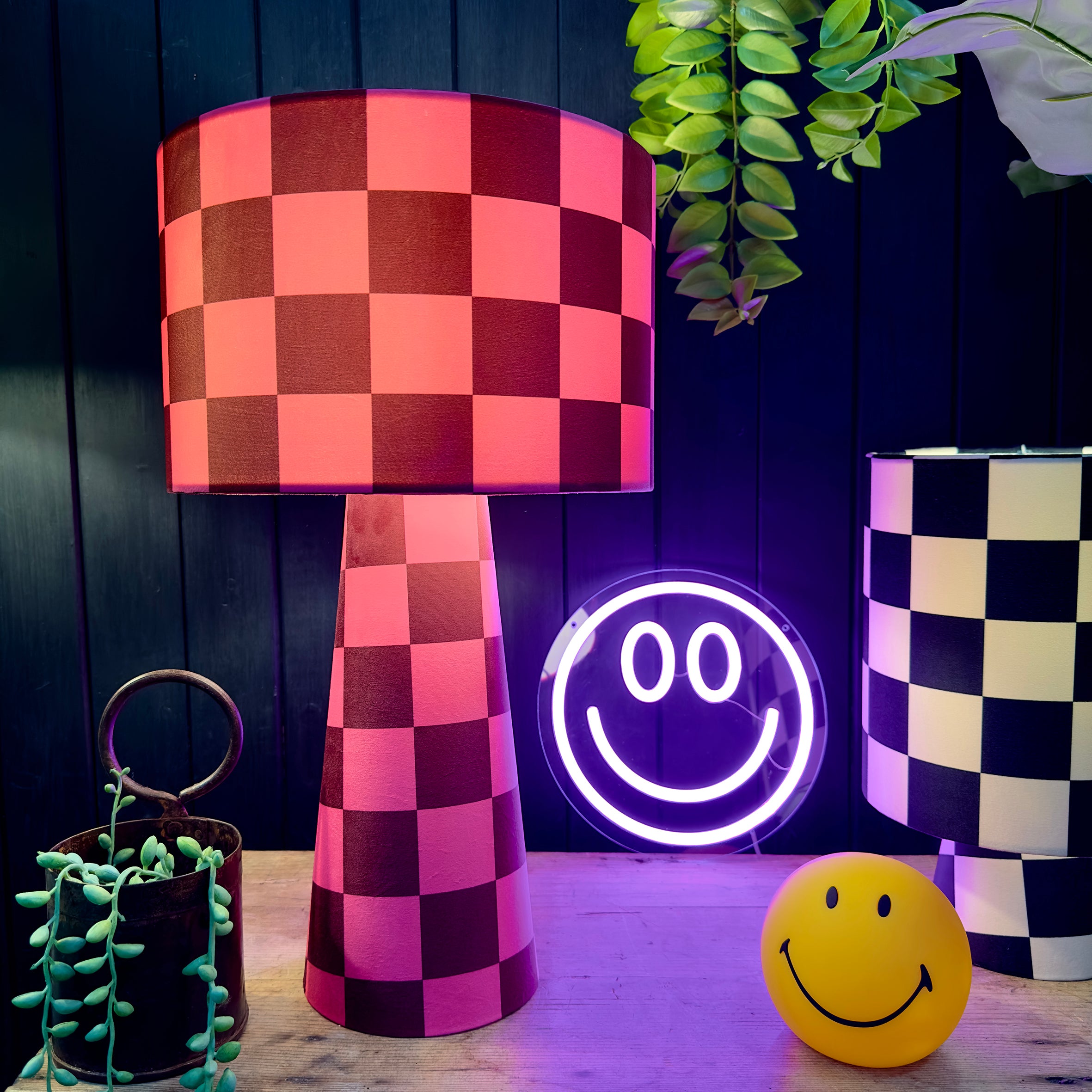 love frankie raspberry ripple midi lamp