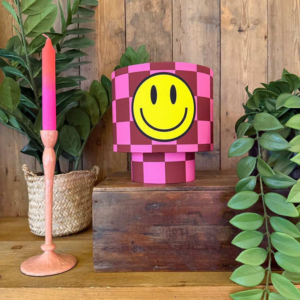 Checkmate Smiley Glow Lamps in Raspberry Ripple