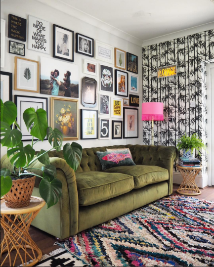 The gorgeous home of Lisa Dawson styling pink and green like a pro @_lisa_dawson_