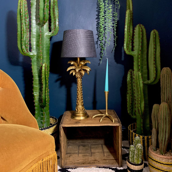 love-frankie-palm-lamp-moc-croc