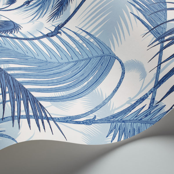 Cole & Son Palm Jungle wallpaper in China Blue 95/1005