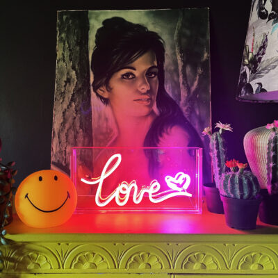 love-frankie-love-n-heart-neon-light