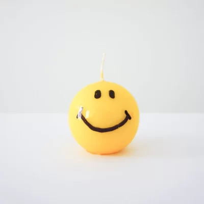 Small Smiley face candle