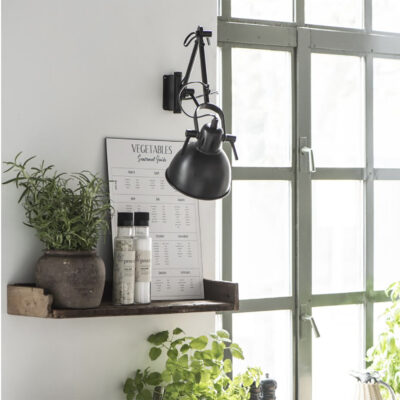 Love Frankie reclaimed wooden shelf