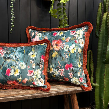love-frankie-woodstock-velvet-cushion-flycatcher-50cm love-frankie-woodstock-velvet-cushion-flycatcher-50cm