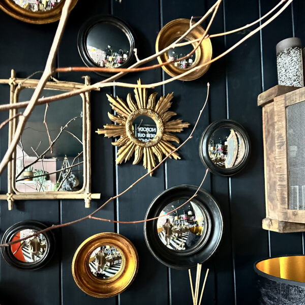 Love Frankie gold sunburst mirror
