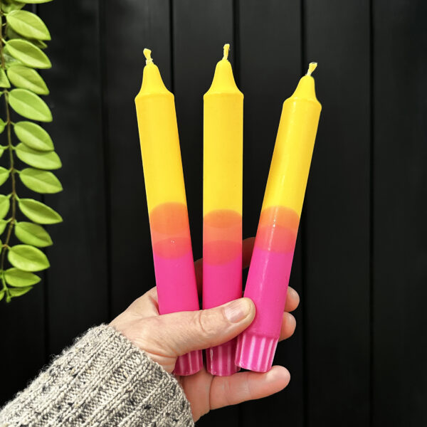 Love Frankie neon pink and yellow candle