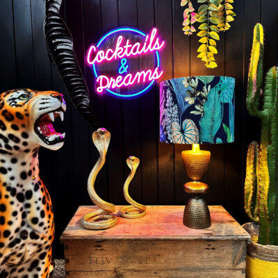love-frankie-cocktails-and-dreams-neon-light
