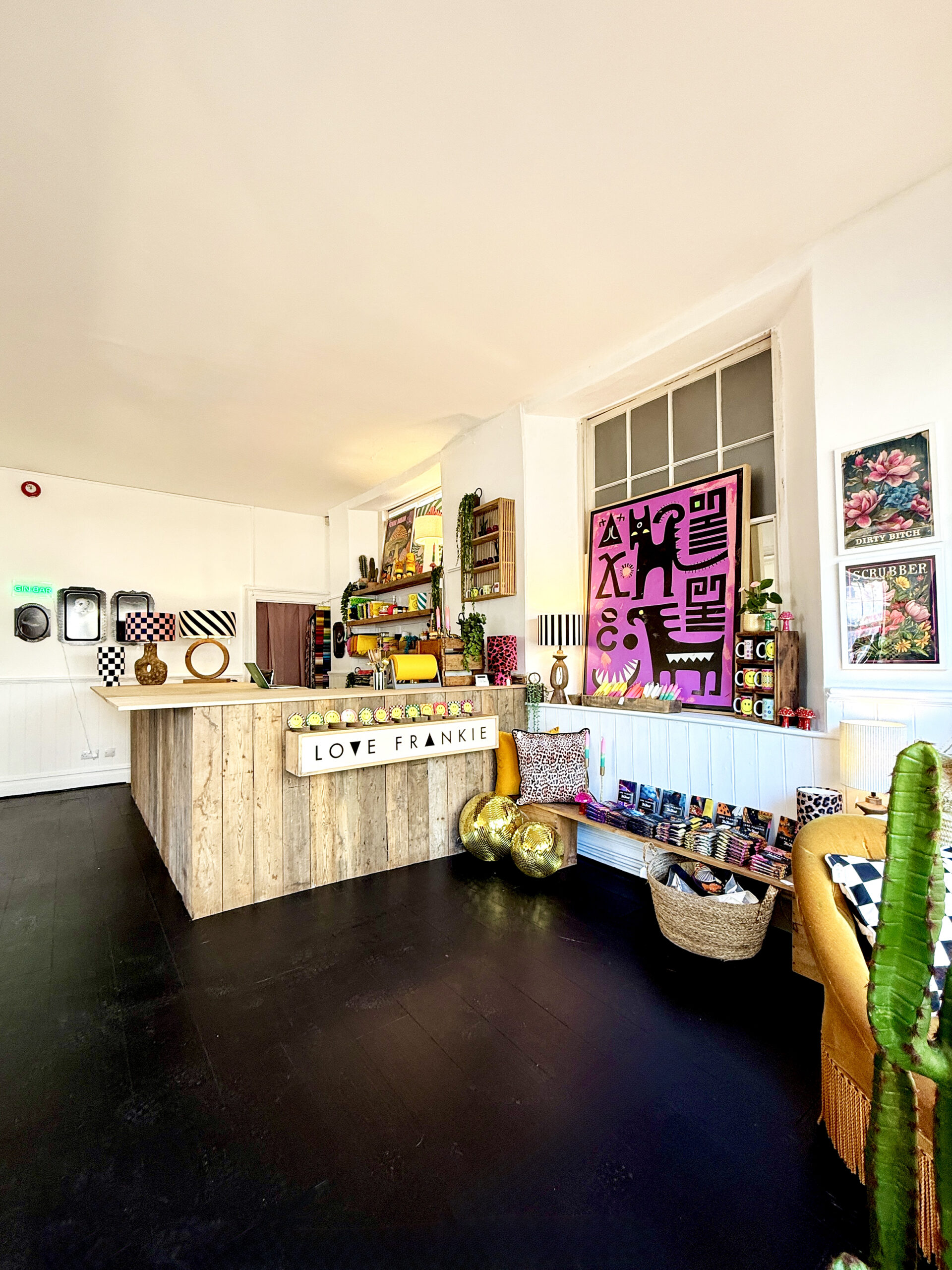 The Love Frankie House Till Area